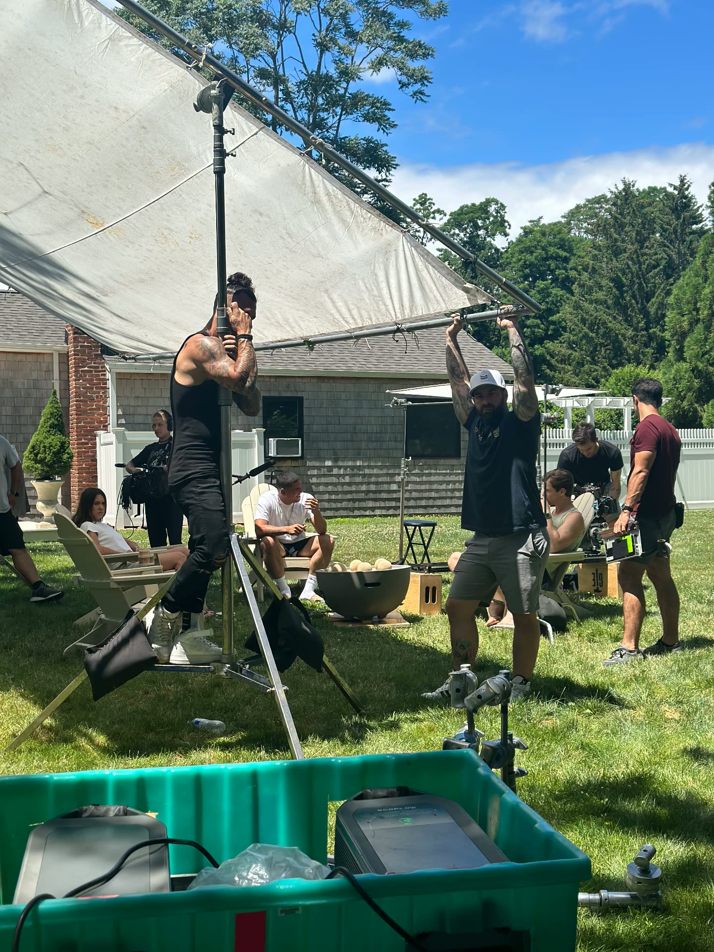 Behind the scenes 4