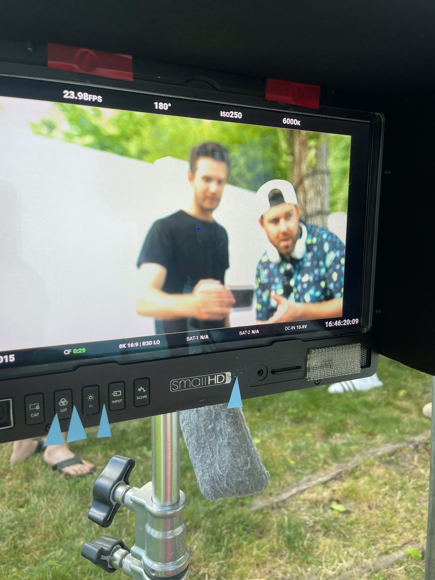 Behind the scenes 2